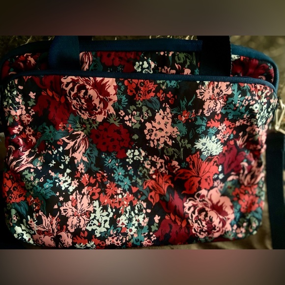 Vera Bradley Triple Slim Laptop Case Cabbage Rose Cabernet - Picture 11 of 11